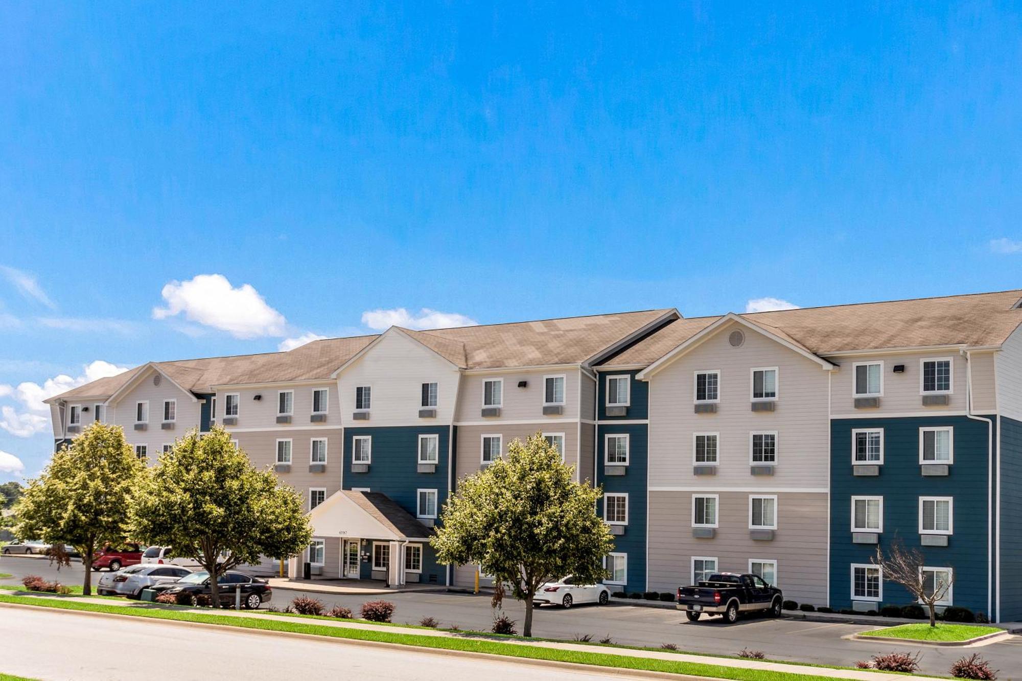 Extended Stay America Select Suites - Louisville - South Lynnview Exterior foto